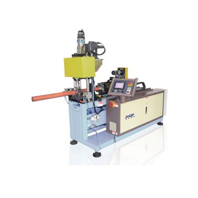 Vad är produktionskapaciteten för en ringsänkmaskin per timme?